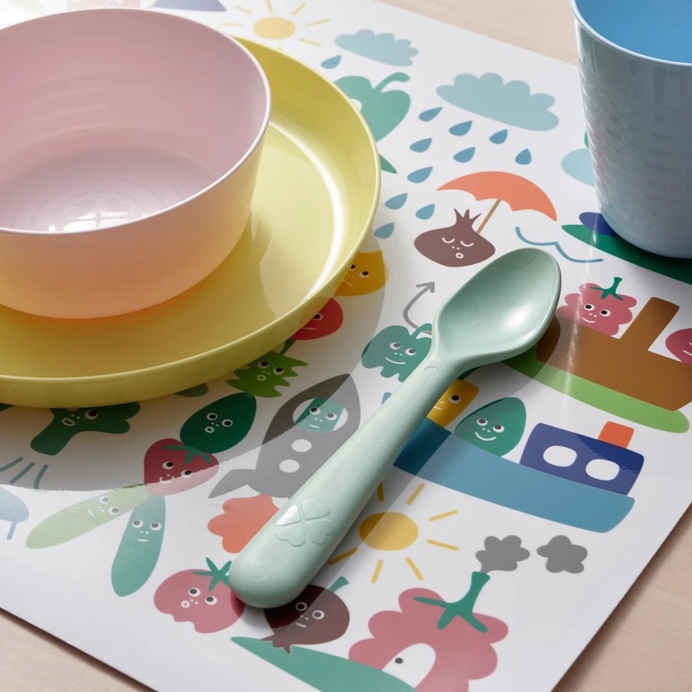 20 Colorful Plastic Spoons - Picture 2 of 5